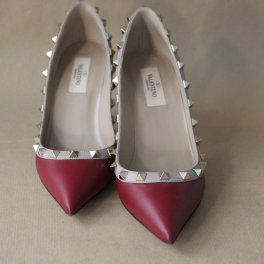 Valentino Rockstud Pumps