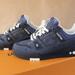 Louis Vuitton Sneaker