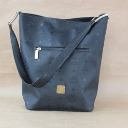 MCM Vintage Shopper