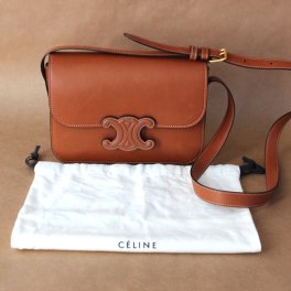 Celine Triomphe